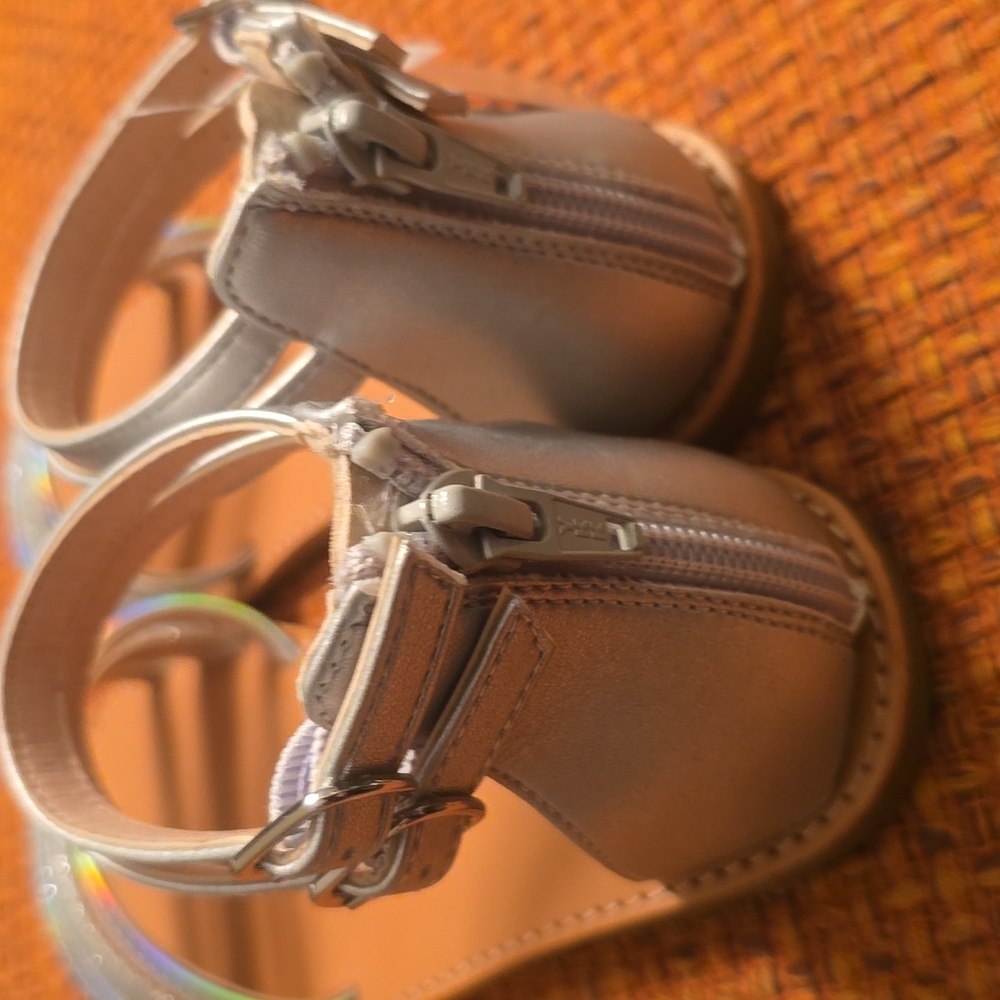 GIRL'S SILVER "ADDISON" SANDALS SIZE 13 - Picture 7 of 12